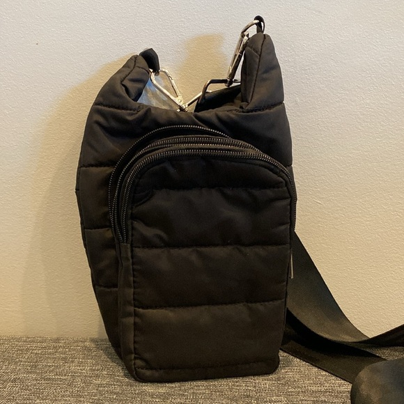 Black Crossbody Bag Meant To Hold Water Bottle Perfect For Walking - Picture 2 of 5